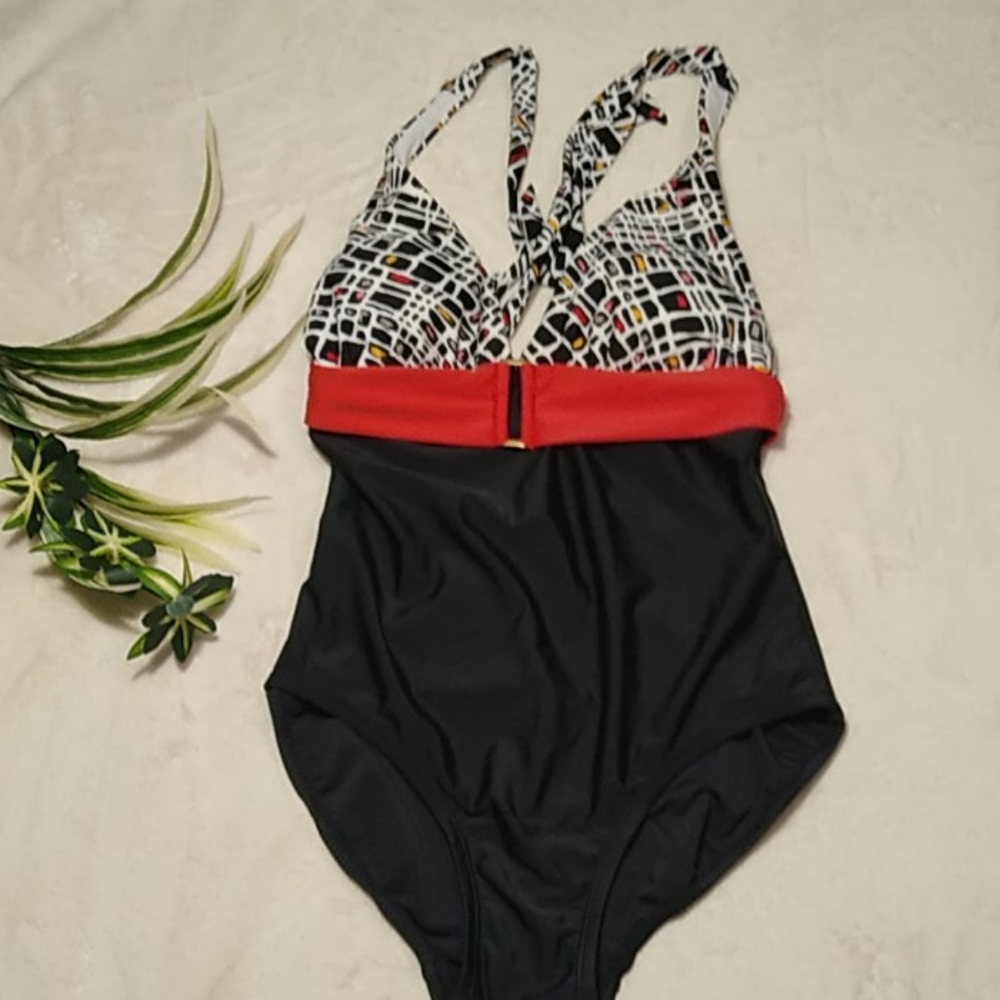 Merona swimsuit Black and White